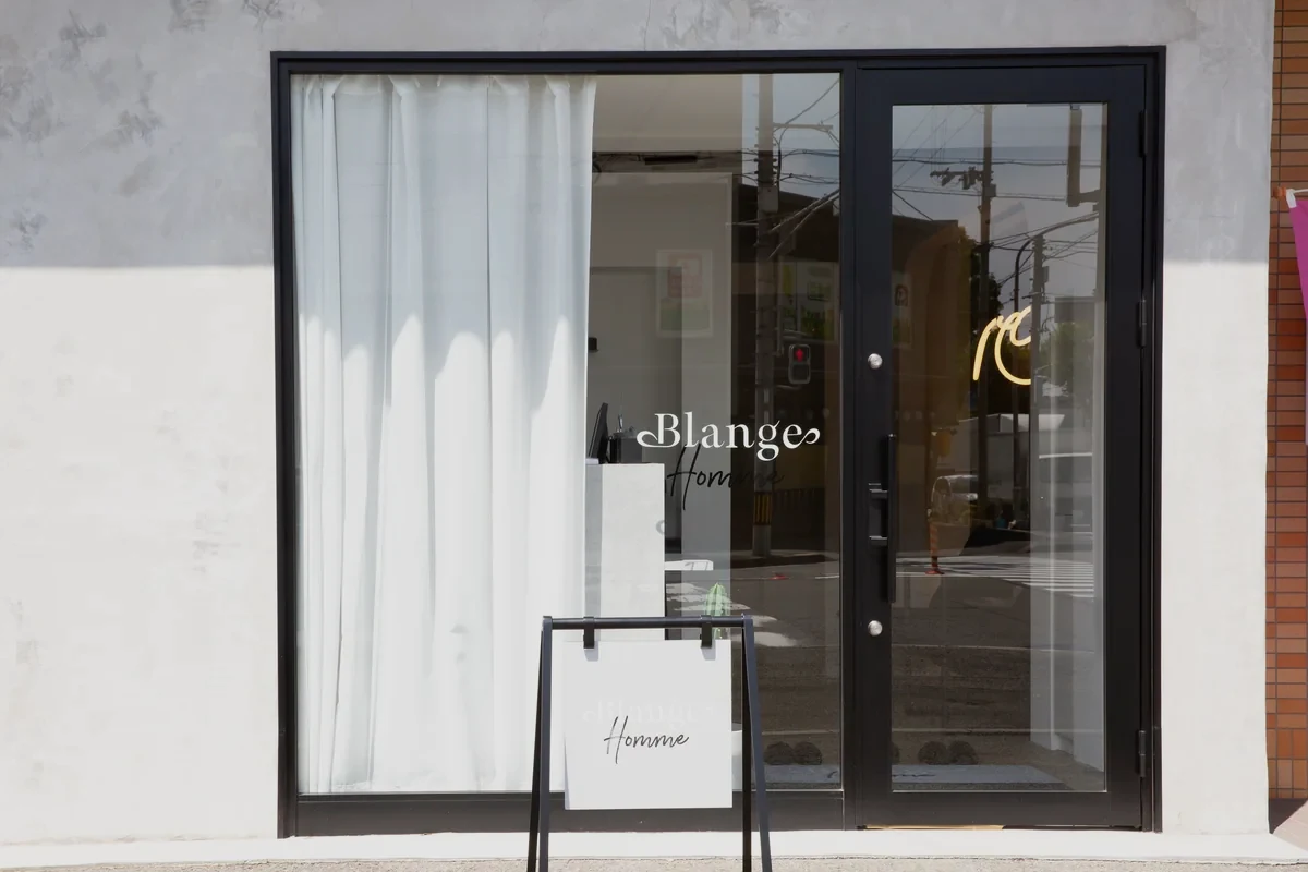 メンズ眉毛サロン Blange Homme の外観